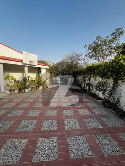 Defence Phase 5 heart of Dha 1000 Yards 5 Bedrooms Luxurious Drawing Dining Lounge Defence Phase 5 heart of Dha 1000 Yards 5 Bedrooms Luxurious Drawing Dining Lounge