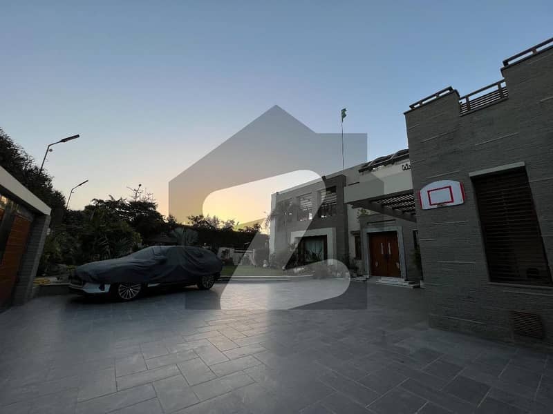 2000 Yards Top Class Bungalow For Rent 2000 Yards Top Class Bungalow For Rent