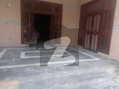 1 Kanal Outstanding Independent Full House 6 Bedroom In Model Town P Block For Rent
