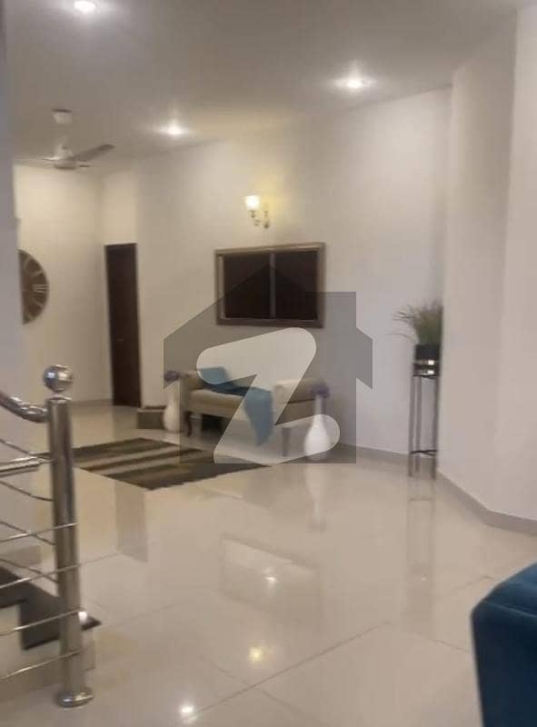 ڈی ایچ اے فیز 7 ڈی ایچ اے ڈیفینس,کراچی میں 6 کمروں کا 1 کنال مکان 3.25 لاکھ میں کرایہ پر دستیاب ہے۔ ڈی ایچ اے فیز 7 ڈی ایچ اے ڈیفینس,کراچی میں 6 کمروں کا 1 کنال مکان 3.25 لاکھ میں کرایہ پر دستیاب ہے۔
