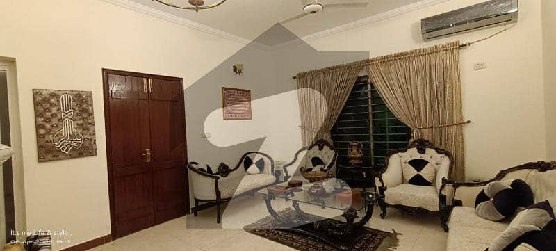 Well Maintain 04 Bed 10 Marla House For Rent Well Maintain 04 Bed 10 Marla House For Rent