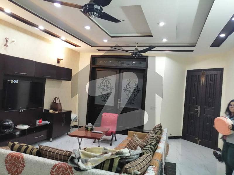 Idyllic Upper Portion Available In Canal Garden For Rent Idyllic Upper Portion Available In Canal Garden For Rent