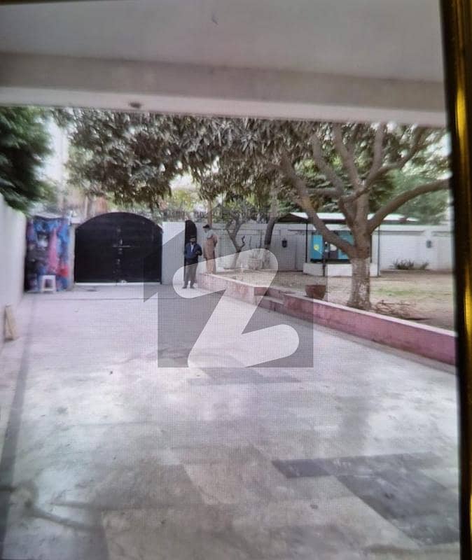 زمزمہ کراچی میں 2 کنال مکان 15.0 کروڑ میں برائے فروخت۔ زمزمہ کراچی میں 2 کنال مکان 15.0 کروڑ میں برائے فروخت۔