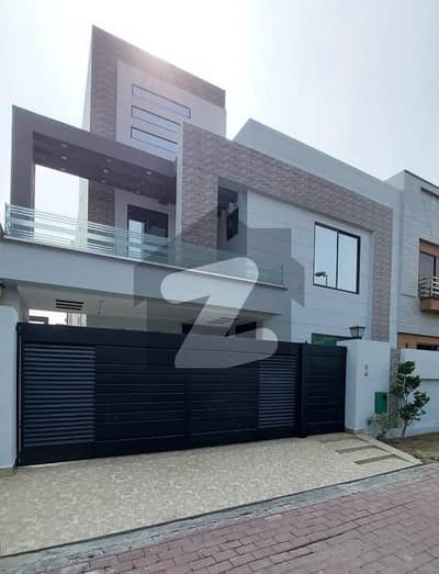 Ten Marla Non-Furnished Brand New Upper Portion Available For Rent In Bahria Town, Lahore. Ten Marla Non-Furnished Brand New Upper Portion Available For Rent In Bahria Town, Lahore.