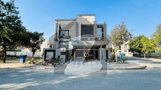 بحریہ ٹاؤن جوہر بلاک بحریہ ٹاؤن سیکٹر ای,بحریہ ٹاؤن,لاہور میں 5 کمروں کا 10 مرلہ مکان 4.8 کروڑ میں برائے فروخت۔ بحریہ ٹاؤن جوہر بلاک بحریہ ٹاؤن سیکٹر ای,بحریہ ٹاؤن,لاہور میں 5 کمروں کا 10 مرلہ مکان 4.8 کروڑ میں برائے فروخت۔