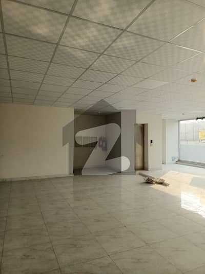 10 Marla Commercial Floors For Rent Prime Location In Johar Town! 10 Marla Commercial Floors For Rent Prime Location In Johar Town!