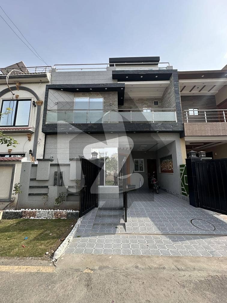 5 Marla House Available on Easy Installment 5 Marla House Available on Easy Installment
