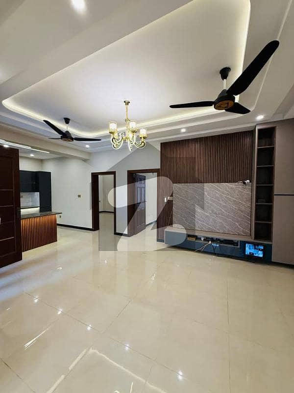 1 KANAL UPPER PORTION AVAILABLE FOR RENT I-8/4 1 KANAL UPPER PORTION AVAILABLE FOR RENT I-8/4
