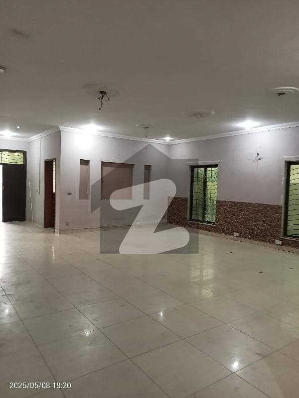 1 KANAAL DOUBLE STORY HOUSE 1 KANAAL DOUBLE STORY HOUSE