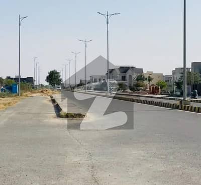 ڈی ایچ اے فیز 8 - بلاک ایکس فیز 8,ڈیفنس (ڈی ایچ اے),لاہور میں 1 کنال رہائشی پلاٹ 3.9 کروڑ میں برائے فروخت۔ ڈی ایچ اے فیز 8 - بلاک ایکس فیز 8,ڈیفنس (ڈی ایچ اے),لاہور میں 1 کنال رہائشی پلاٹ 3.9 کروڑ میں برائے فروخت۔