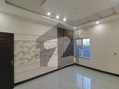 Prime Location 10 Marla Lower Portion Is Available In Affordable Price In Central Park - Block F Prime Location 10 Marla Lower Portion Is Available In Affordable Price In Central Park - Block F