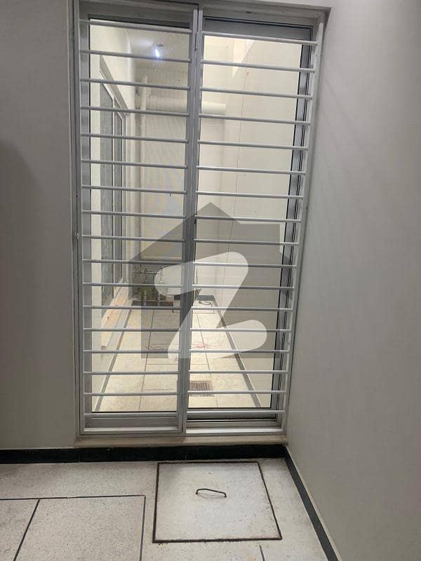 900 sq/ft Apartment available for Sale 900 sq/ft Apartment available for Sale