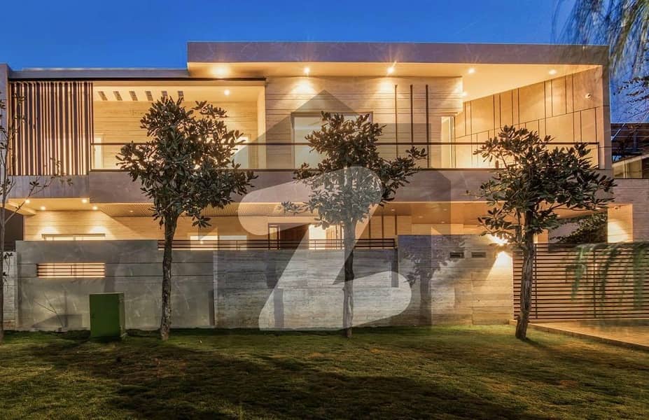 F-7/3 Top Location Luxurious House F-7/3 Top Location Luxurious House