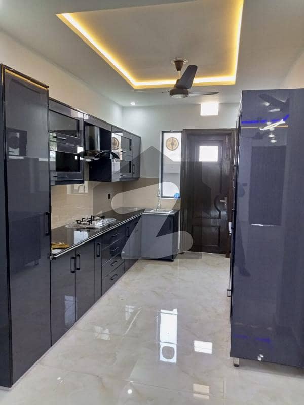 GULBERG RESIDENCIA 7M HOUSE FOR SALE GULBERG RESIDENCIA 7M HOUSE FOR SALE