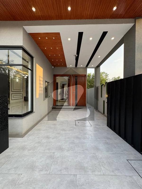 5 Marle Modern Luxurious House For Sale In Bahria Town Islamabad 5 Marle Modern Luxurious House For Sale In Bahria Town Islamabad