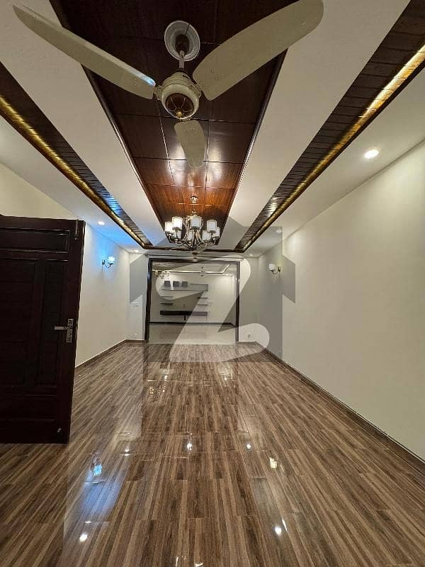 14 Marla Upper Portion Available For Rent G-13 14 Marla Upper Portion Available For Rent G-13