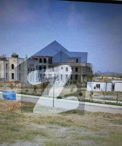 Senate Cooperative 1 Kanal Plot Ideal Location With Possession