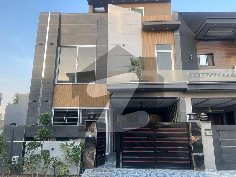 5 Marla Ultra Modern House For Sale 5 Marla Ultra Modern House For Sale