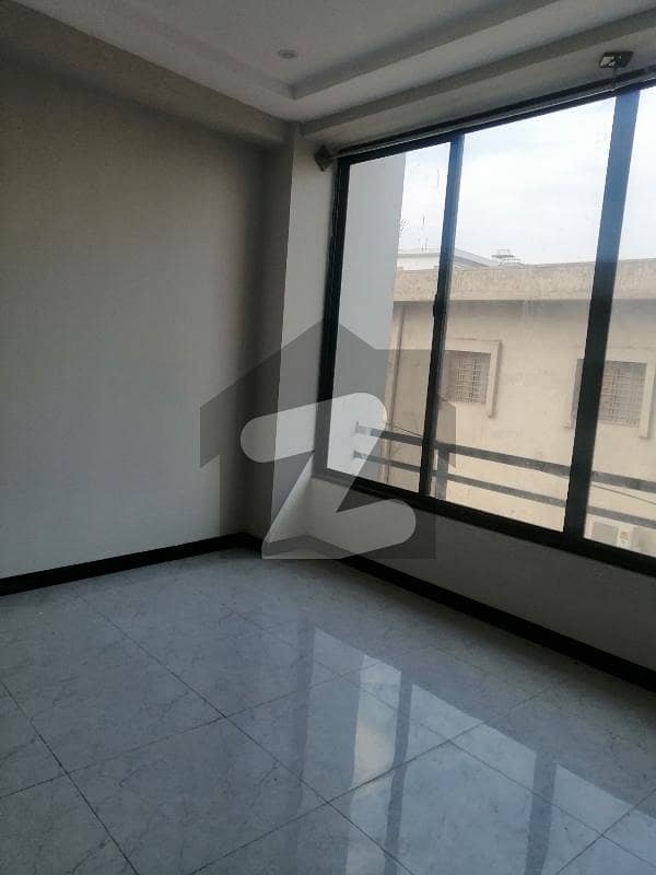 Studio Flat For Rent H13 Studio Flat For Rent H13