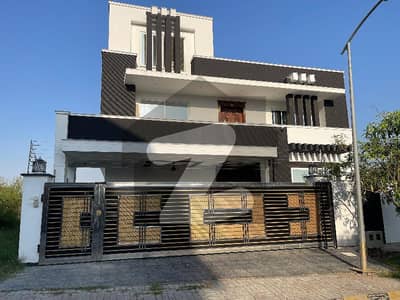 ٹاپ سٹی 1 اسلام آباد میں 7 کمروں کا 1 کنال مکان 8.5 کروڑ میں برائے فروخت۔