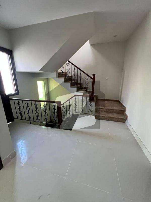 120 Yard House For Sale Slightly Use 120 Yard House For Sale Slightly Use