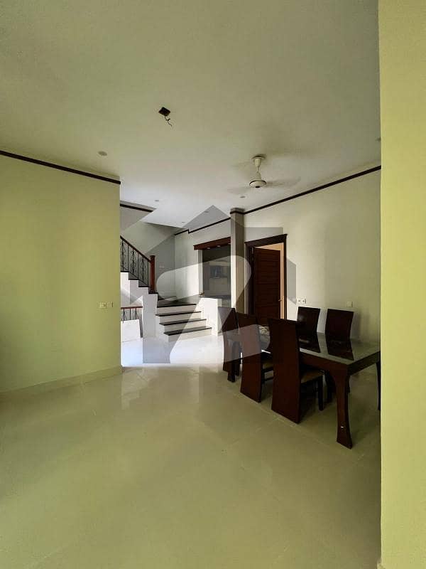 120 Yard House For Sale Slightly Use 120 Yard House For Sale Slightly Use