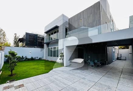 ایف ۔ 7/3 ایف ۔ 7,اسلام آباد میں 6 کمروں کا 1 کنال مکان 72.0 کروڑ میں برائے فروخت۔