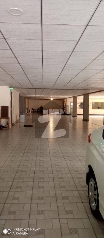 Investors Should rent This Building Located Ideally In Gulberg Investors Should rent This Building Located Ideally In Gulberg