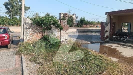جی ٹی روڈ مُرِيدكے میں 3 مرلہ کمرشل پلاٹ 90.0 لاکھ میں برائے فروخت۔