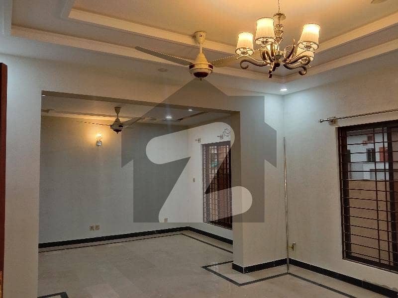 ڈی ایچ اے ڈیفینس فیز 2 ڈی ایچ اے ڈیفینس,اسلام آباد میں 3 کمروں کا 1 کنال بالائی پورشن 70.0 ہزار میں کرایہ پر دستیاب ہے۔ ڈی ایچ اے ڈیفینس فیز 2 ڈی ایچ اے ڈیفینس,اسلام آباد میں 3 کمروں کا 1 کنال بالائی پورشن 70.0 ہزار میں کرایہ پر دستیاب ہے۔