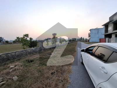 70 Marla Residential Land For Sale In Mian Channu , 3rd Plot From Main GT Road