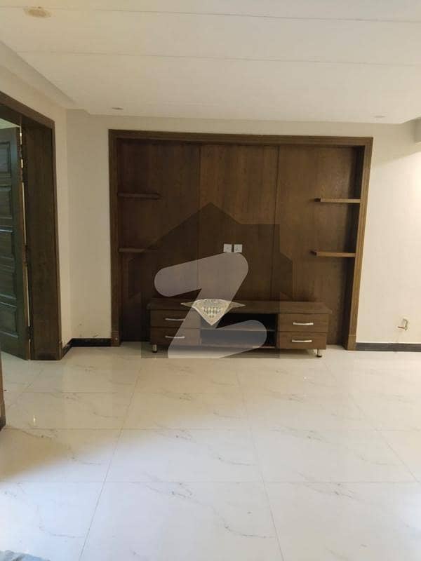 5 Bed Full House Available For Rent In F11 5 Bed Full House Available For Rent In F11