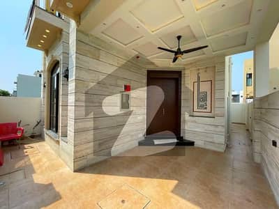 5Marla Slightly Used House on Prime Location in 9 Town Investor House urgent sale