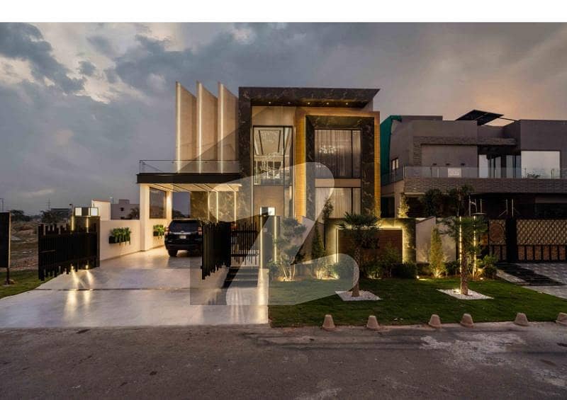 6 Bed Double Unite Bungalow For Sale At Hot Location Near MacDonald And Park Defence Raya 6 Bed Double Unite Bungalow For Sale At Hot Location Near MacDonald And Park Defence Raya