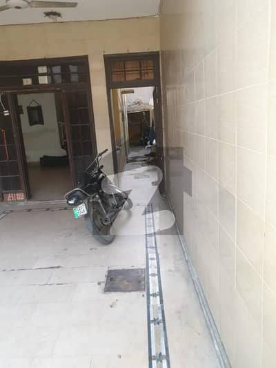 Allama Iqbal Town Raza Block 10 Marla House For Sale Allama Iqbal Town Raza Block 10 Marla House For Sale