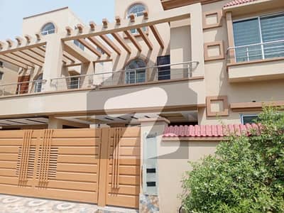10 Marla House For Sale In CC Block, Bahria Town Lahore Prime Location Near Park, Mosque, And Commercial Area. 10 Marla House For Sale In CC Block, Bahria Town Lahore Prime Location Near Park, Mosque, And Commercial Area.