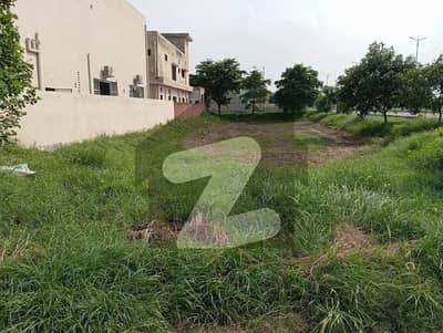 9 Marla Residential Plot For Sale In Bankers Avenue Society, E Block 9 Marla Residential Plot For Sale In Bankers Avenue Society, E Block
