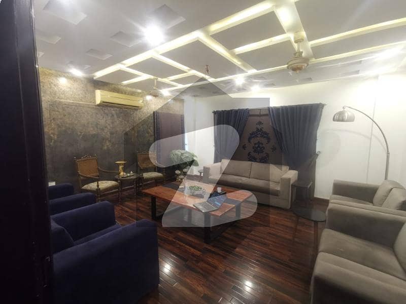 12 MARLA 4 BEDROOM LUXURY FULLY RENOVATED APARTMENT AVAILABLE FOR SALE 12 MARLA 4 BEDROOM LUXURY FULLY RENOVATED APARTMENT AVAILABLE FOR SALE