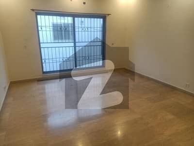 12 Marla Corner Upper Portion For Rent In DHA Phase 8 Ex Park view