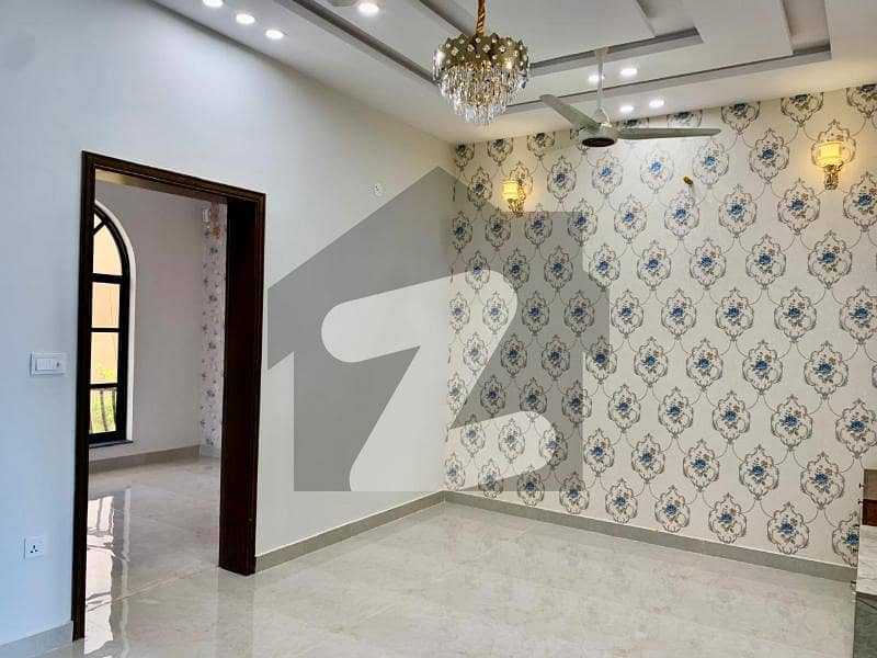 5 MARLA SLIGHTLY USED FACING HOUSE FOR SALE IN DREAM GARDENS LAHORE. 5 MARLA SLIGHTLY USED FACING HOUSE FOR SALE IN DREAM GARDENS LAHORE.
