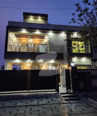 10 MARLA BRAND NEW MODERN HOUSE FOR SALE - ROSE BLOCK PARKVIEW CITY NEAR THOKAR NIAZBAIG 10 MARLA BRAND NEW MODERN HOUSE FOR SALE - ROSE BLOCK PARKVIEW CITY NEAR THOKAR NIAZBAIG
