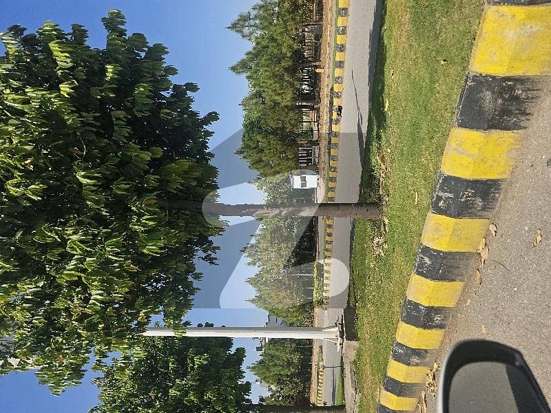 گلبرگ گرینز ۔ بلاک ڈی گلبرگ گرینز,گلبرگ,اسلام آباد میں 4 کنال رہائشی پلاٹ 3.55 کروڑ میں برائے فروخت۔ گلبرگ گرینز ۔ بلاک ڈی گلبرگ گرینز,گلبرگ,اسلام آباد میں 4 کنال رہائشی پلاٹ 3.55 کروڑ میں برائے فروخت۔