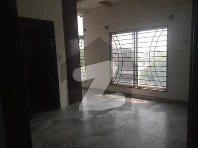 2nd Floor Flat With Gas 2nd Floor Flat With Gas