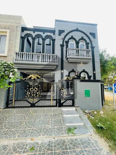 Bahriya nasheman 5.75 Marla Spanish corner most handsome house available for sale prime location near toooo park and Masjid owner build all facilities available here. . . Bahriya nasheman 5.75 Marla Spanish corner most handsome house available for sale prime location near toooo park and Masjid owner build all facilities available here. . .