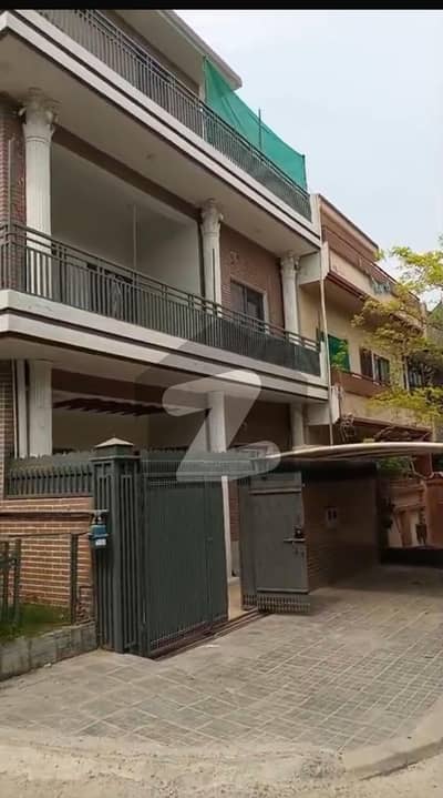 25*50 Corner House Available For Sale