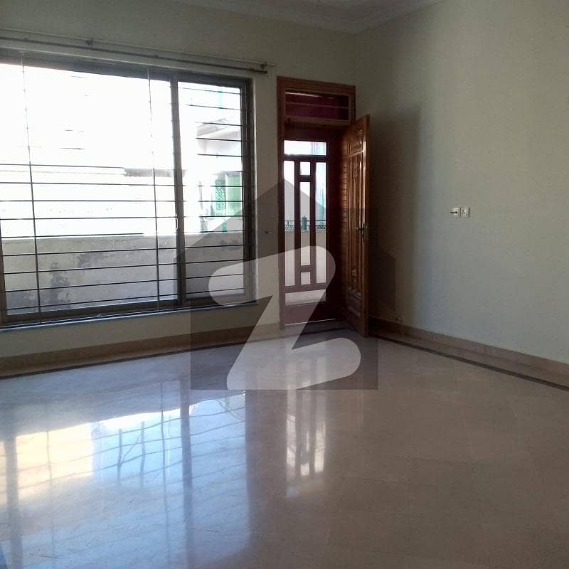 6 Bed Full House Available For Rent In F11 6 Bed Full House Available For Rent In F11
