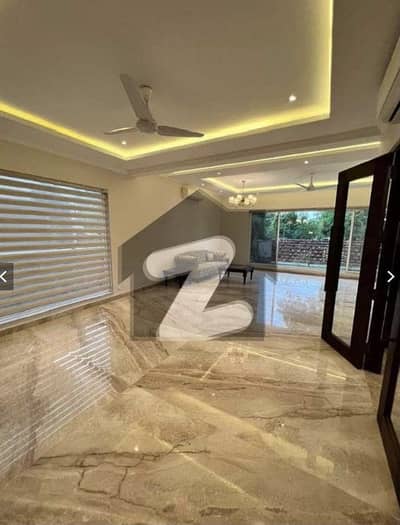 Branded Lavish House For Rent Branded Lavish House For Rent
