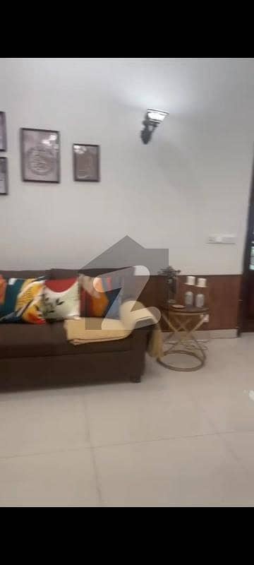 ڈی ایچ اے فیز 6 ڈی ایچ اے ڈیفینس,کراچی میں 6 کمروں کا 1 کنال مکان 3.25 لاکھ میں کرایہ پر دستیاب ہے۔ ڈی ایچ اے فیز 6 ڈی ایچ اے ڈیفینس,کراچی میں 6 کمروں کا 1 کنال مکان 3.25 لاکھ میں کرایہ پر دستیاب ہے۔