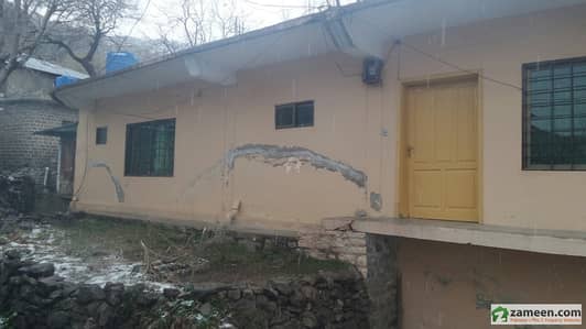 کشمیری محلہ مری میں 4 کمروں کا 12 مرلہ مکان 80 لاکھ میں برائے فروخت۔