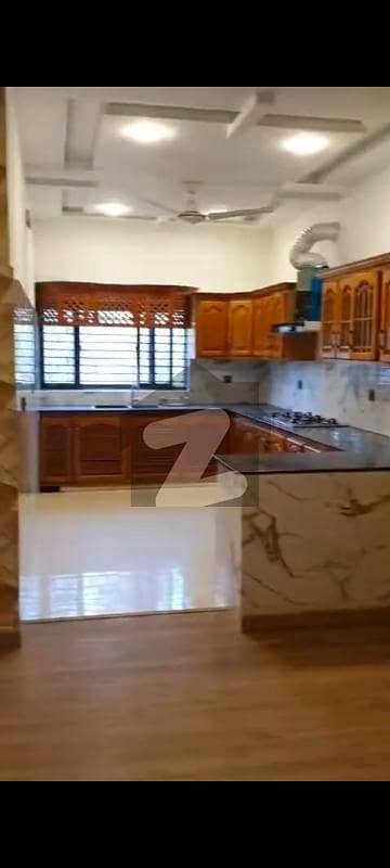 ایف ۔ 11 اسلام آباد میں 3 کمروں کا 1 کنال بالائی پورشن 2.4 لاکھ میں کرایہ پر دستیاب ہے۔ ایف ۔ 11 اسلام آباد میں 3 کمروں کا 1 کنال بالائی پورشن 2.4 لاکھ میں کرایہ پر دستیاب ہے۔